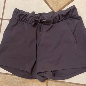 Size 8 Lululemon On The Fly Short (Grey)
